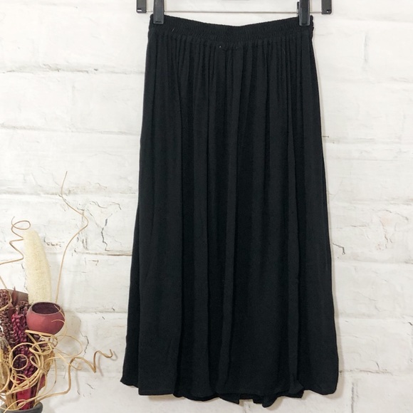 Black Midi Skirt - Picture 3 of 5